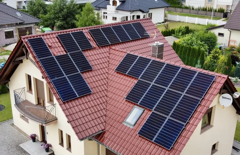 Fotowoltaika, Pompy Ciepła, Klimatyzacja, Magazyny Energii | JK Team 35 pv dom dachowka realizacja - Pradznatury.pl